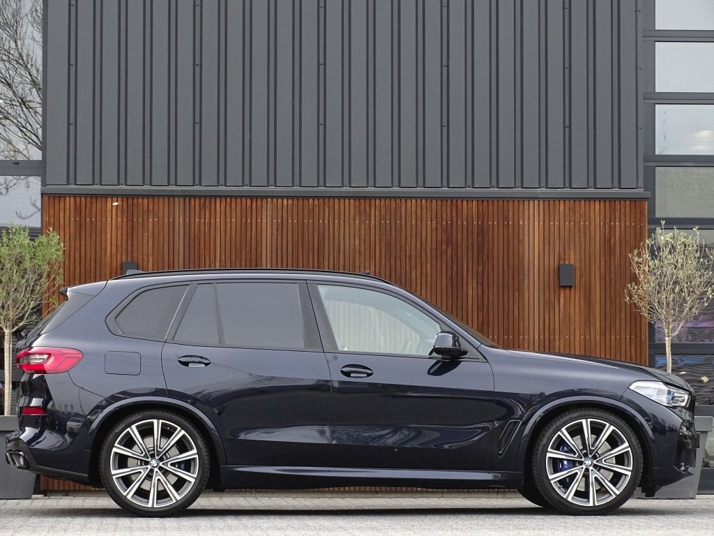 BMW X5 40i 341PK X-Drive / M-Sport / pano / Harman Kardon /, Auto's, Gebruikt, Zwart, Leder, Bedrijf