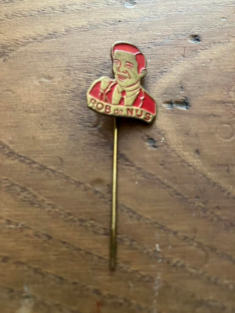 Rob de Nijs, speldje, pin, vintage. Voor de liefhebber/fan!, Verzamelen, Ophalen, Zo goed als nieuw, Overige onderwerpen, Speldje of Pin