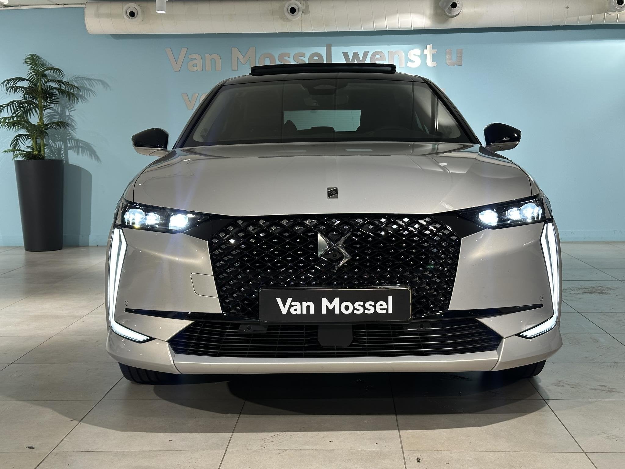 DS 4 1.6 PHEV 225 Étoile PANO | 360° VISION | FOCAL AUDIO, Auto's, 12 maanden, Gebruikt, Bedrijf, Hybride Elektrisch/Benzine