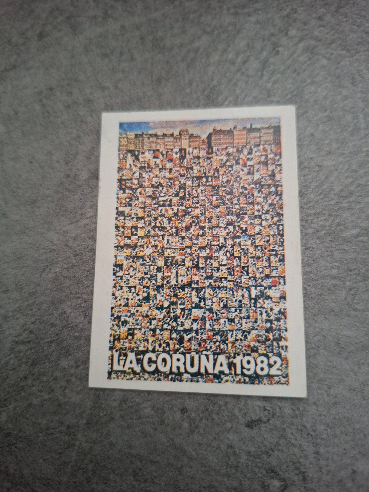 Panini sticker WK 82 Espana. intro poster La Coruna 1982., Ophalen of Verzenden, Zo goed als nieuw, Sticker