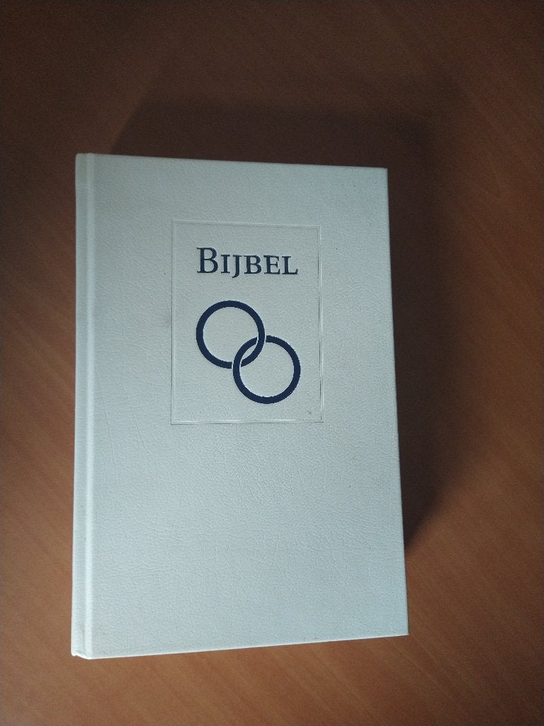 Bijbel. De nieuwe bijbelvertaling. OT + NT, Ophalen of Verzenden, Zo goed als nieuw