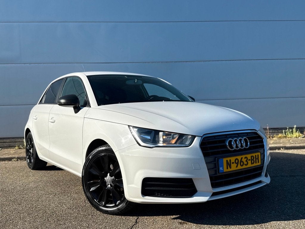 Audi A1 Sportback 1.6 TDI Sport 5D (bj 2016) EURO6|AUTOMAAT|, Auto's, Audi, Stof, Euro 6, 4 cilinders, 4 stoelen