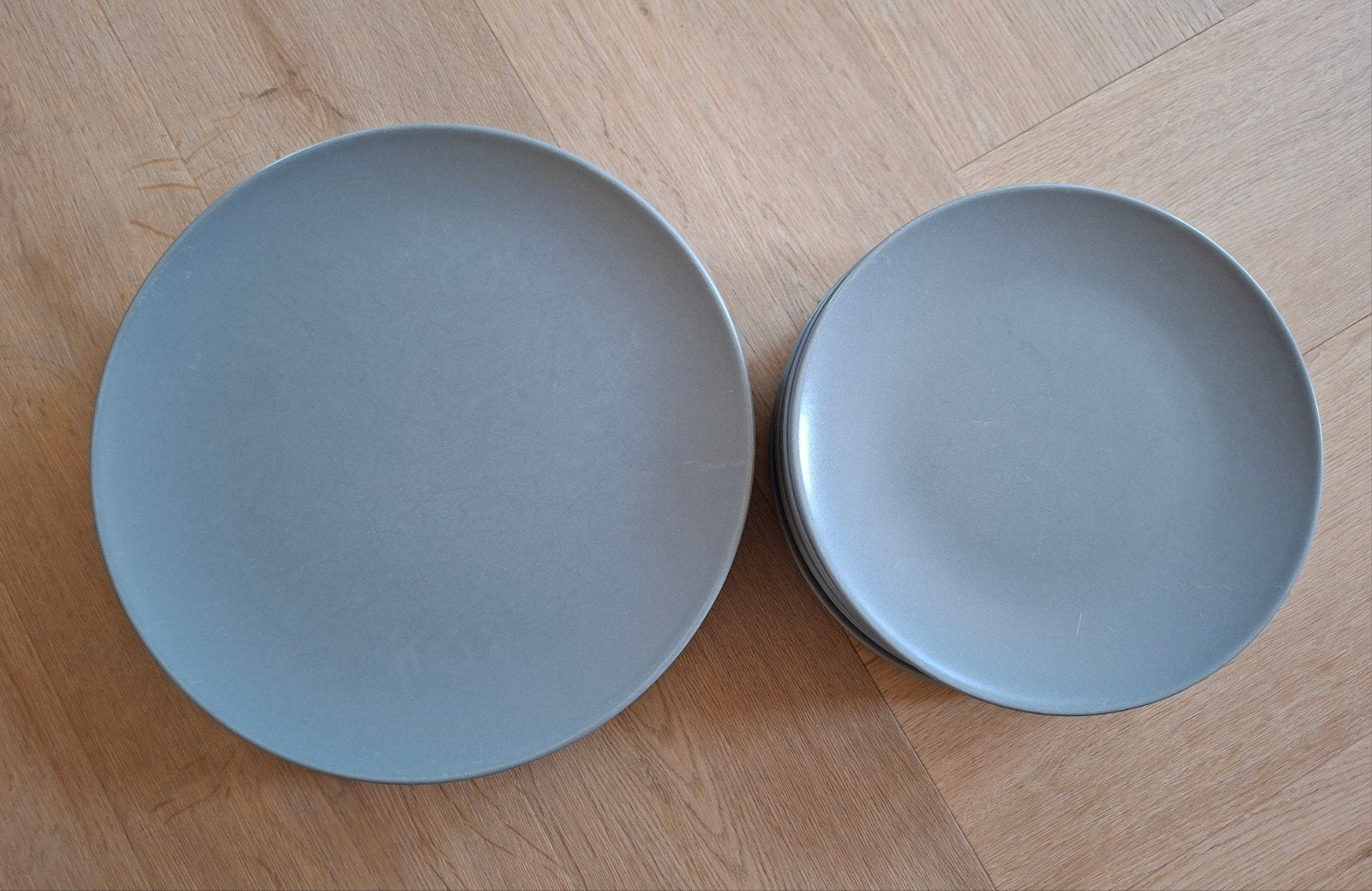 IKEA Borden - 5 grote en 7 kleine - Blauw/Grijs, Ophalen, IKEA, Zo goed als nieuw, Bord(en)