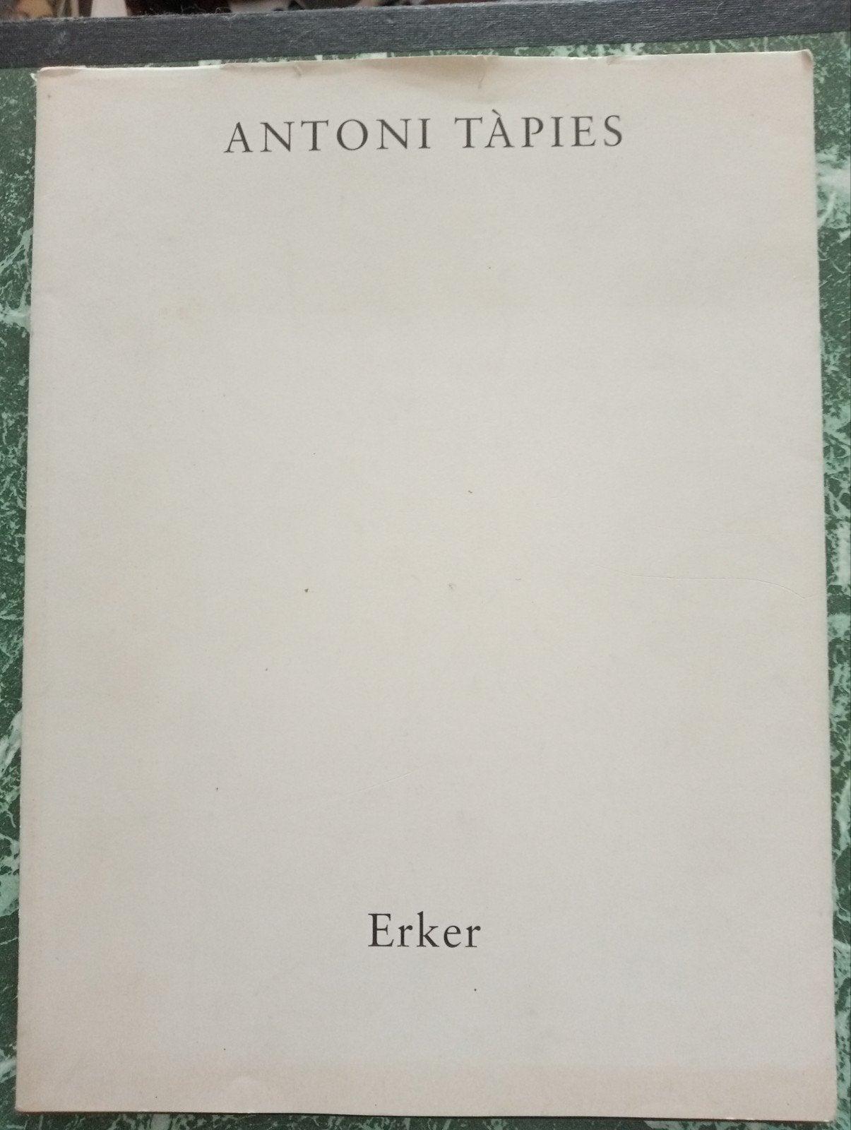 Antoni Tàpies - Erker (Kunstboek), Ophalen of Verzenden, Gelezen, Antoni Tàpies