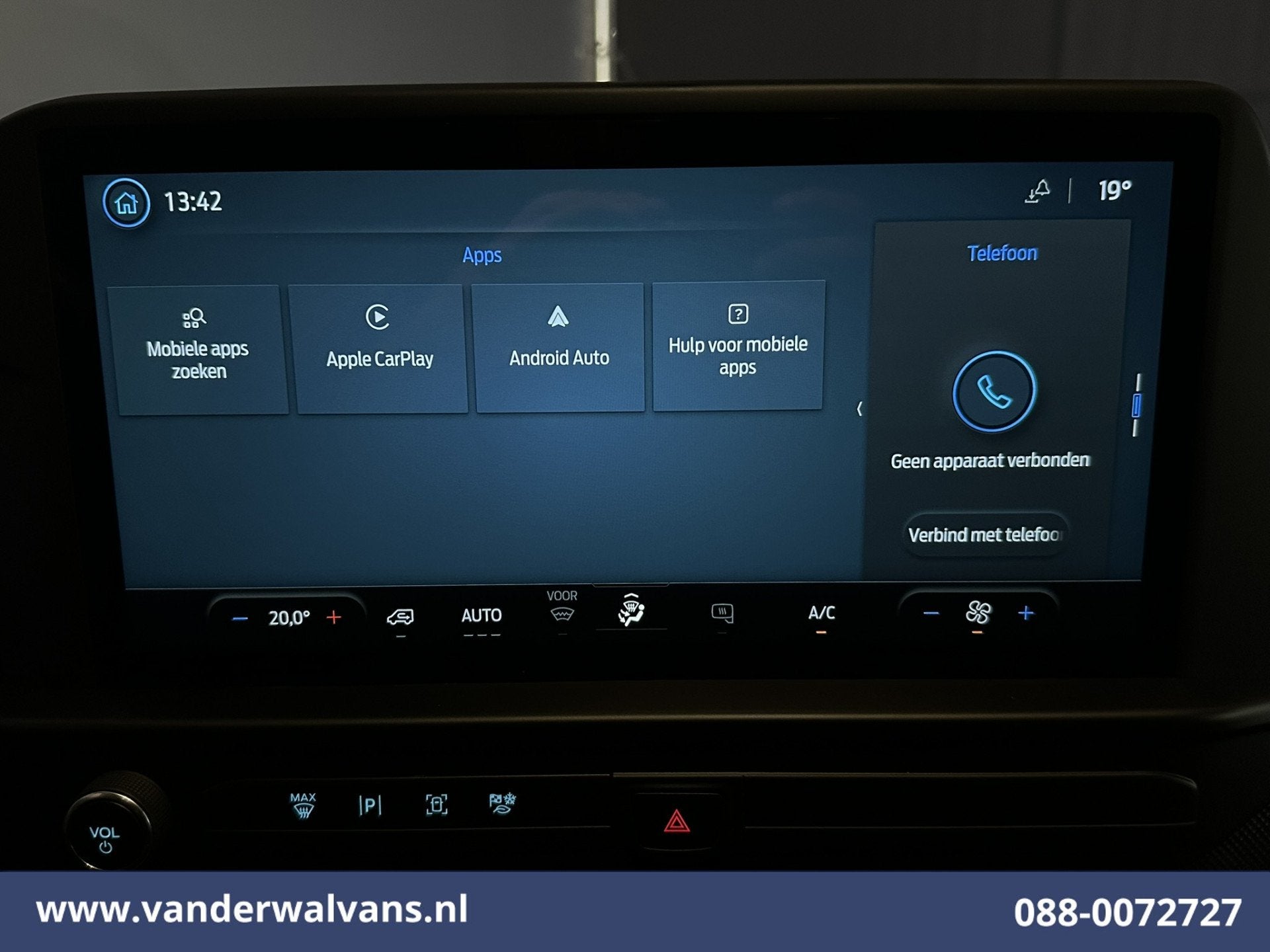 Ford Transit Custom 2.0 TDCI L1H1 Euro6 Airco | Camera | LED, Voorwielaandrijving, Dealer onderhouden, 4 cilinders, 1991 kg