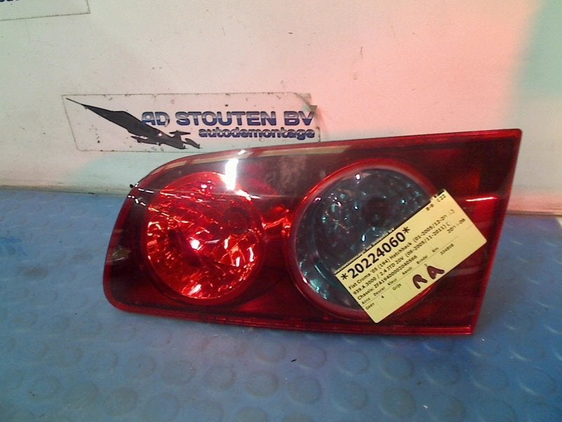 Achterlicht Rechts BINNEN Fiat Croma (194) 2006 51727251, Auto-onderdelen, Verlichting, FCA Germany GmbH, Gebruikt, IPC D1-09 Bahnhofsplatz, Rüsselsheim am Main 65423, , Duitsland