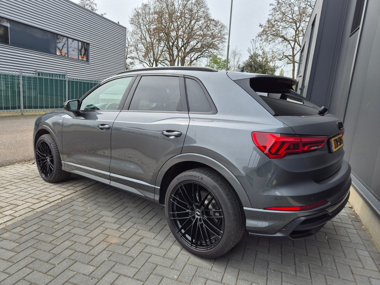 Audi Q3 35 Tfsi 150pk S Tronic S Line 74dkm 20 inch ABT, Auto's, 4 cilinders, 14 km/l, Dealer onderhouden, 750 kg