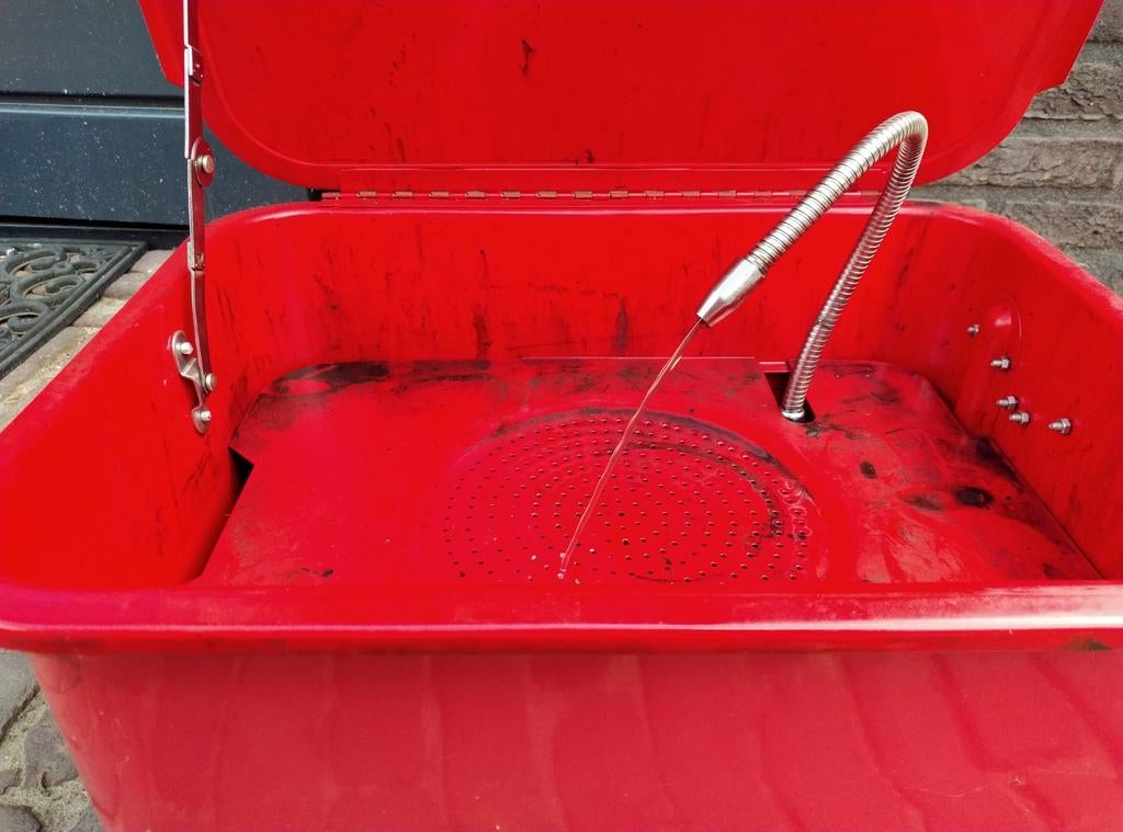 Rode spoelbak met pomp voor onderdelenreiniging, Ophalen of Verzenden