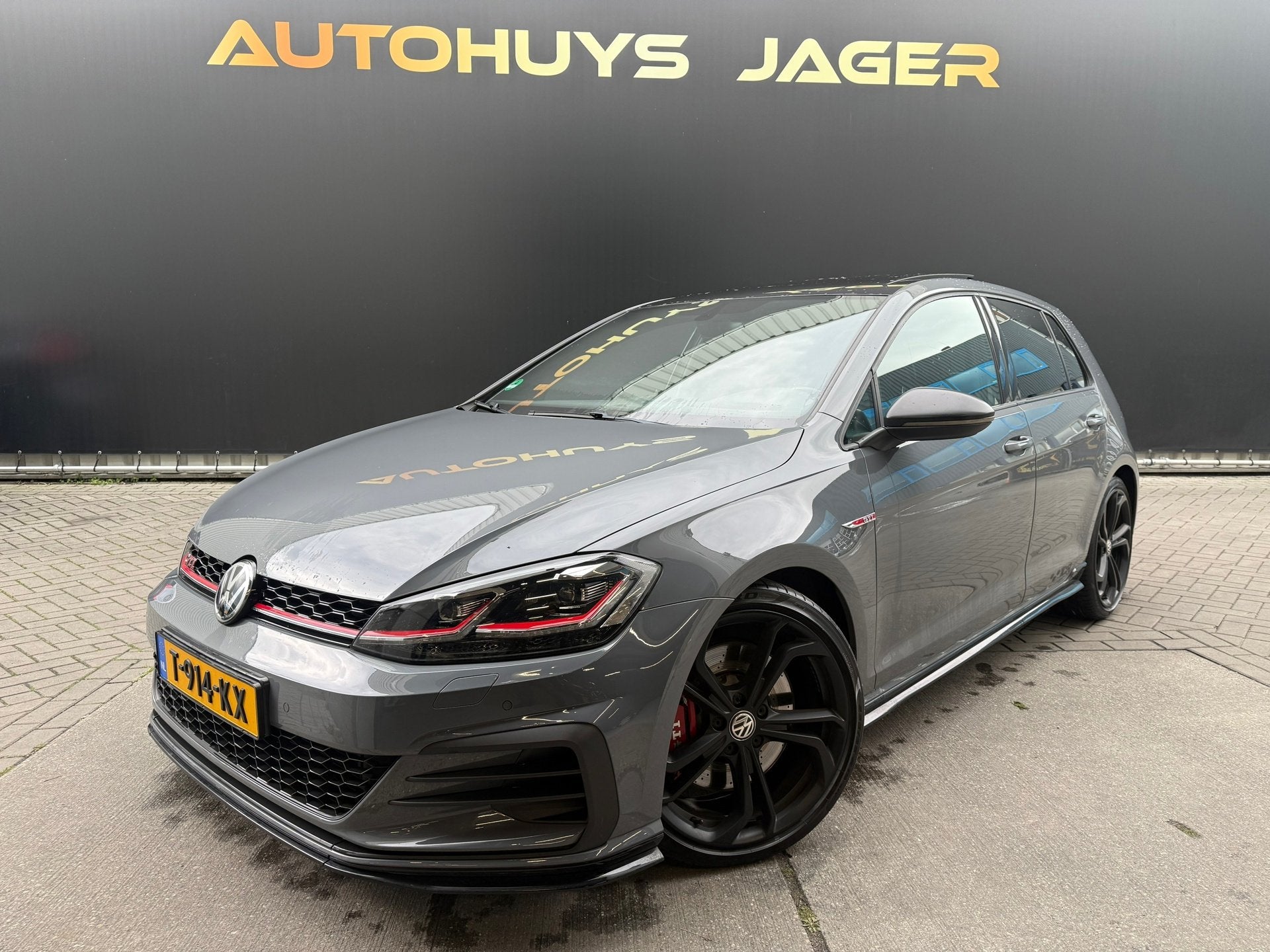 Volkswagen Golf 2.0 TSI GTI TCR Pano Camera Carplay Keyless, Auto's, 1330 kg, Gebruikt, 4 cilinders, 1984 cc