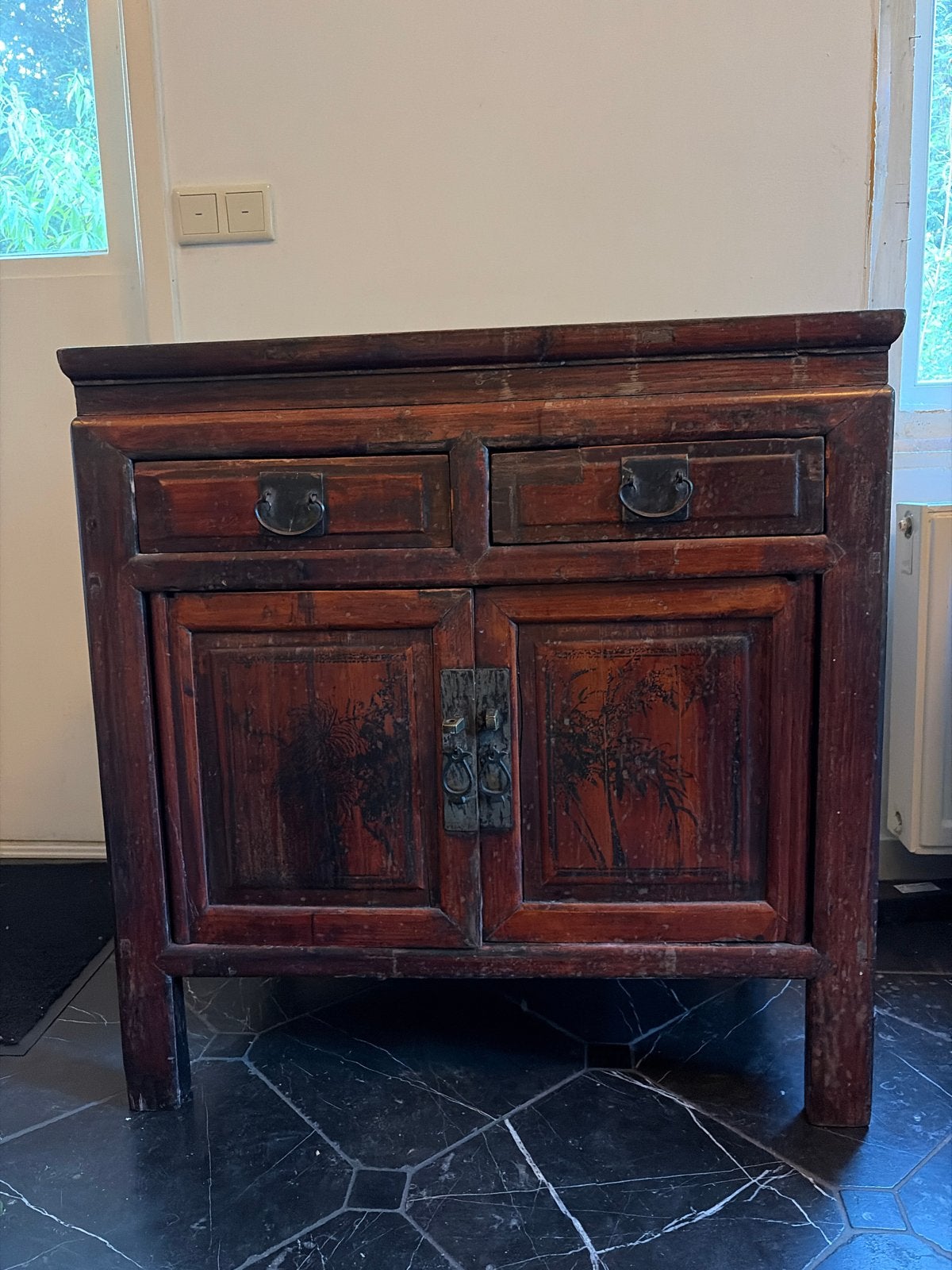Chinese bruidskast / dressoir, Ophalen