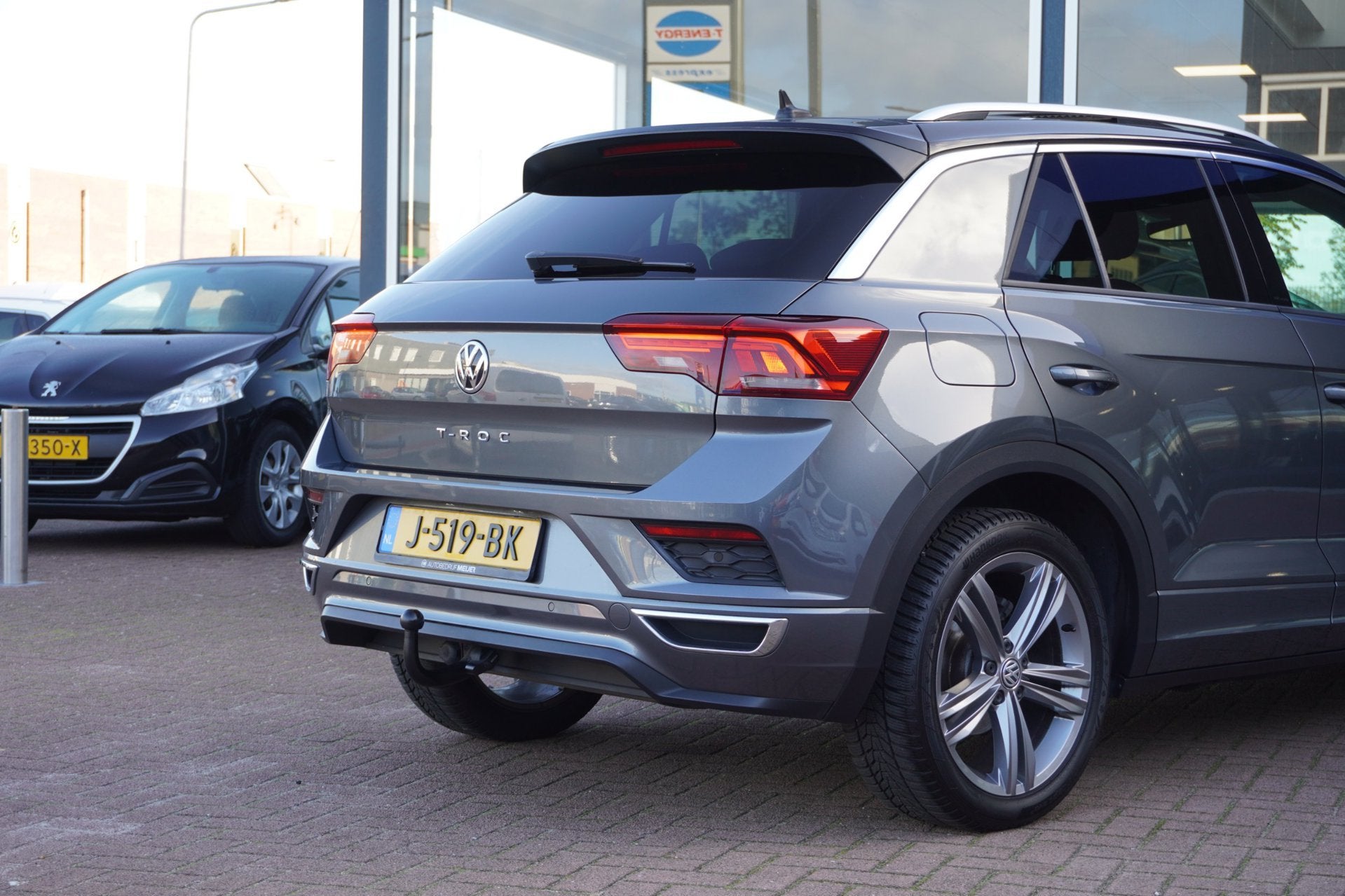 Volkswagen T-Roc 1.5 TSI Sport Automaat | Hoge instap | Airc, Auto's, Dealer onderhouden, 4 cilinders, 150 pk, Origineel Nederlands