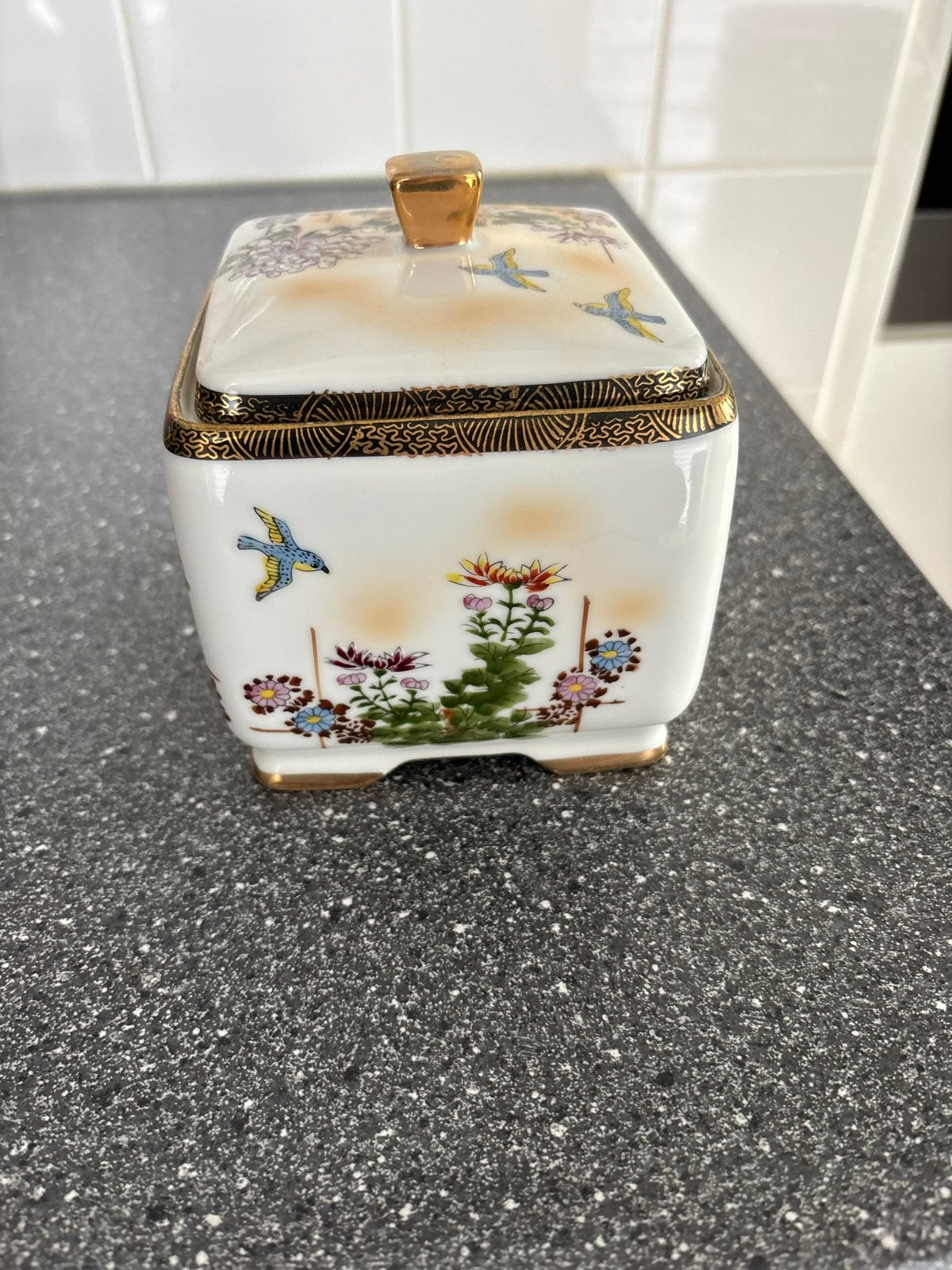 Vintage Japans Porseleinen Potje met Deksel - Handgeschilder, Ophalen