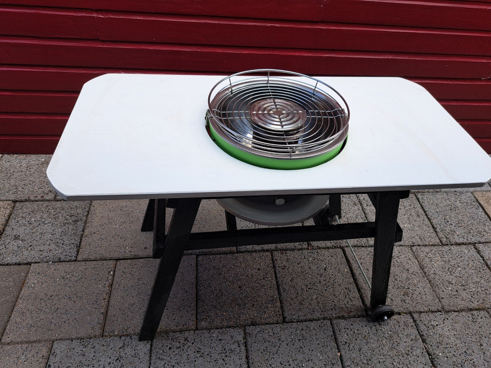 Compacte draagbare barbecue met tafel, Tuin en Terras, Ophalen, Gebruikt, Onbekend