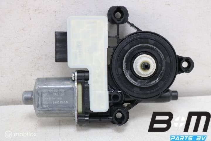 Raammotor linksachter VW Tiguan 5NA 5Q0959811E, Gebruikt