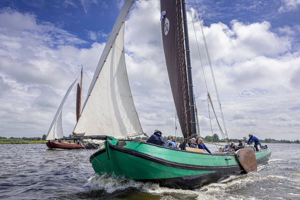 IFKS skutsje Zorg & Vlijt, Ophalen, Van der Werf, Gebruikt, Staal