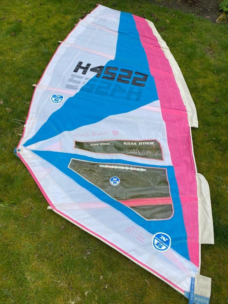 Windsurf zeil North Sails 5.9m2 giek en mast, Ophalen, Gebruikt, 5 tot 6.5 m², Met draagtas