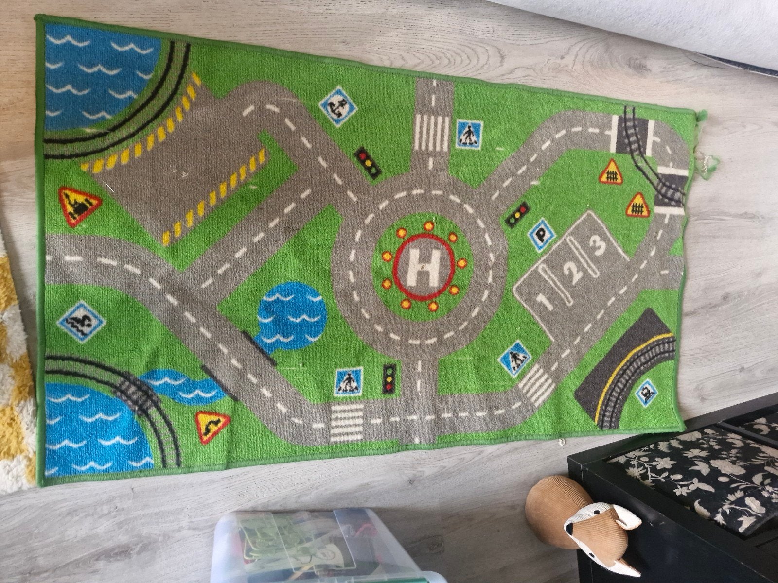 Speelkleed met 2 zelfrijdende treinbanen, Kinderen en Baby's, Ophalen of Verzenden, Zo goed als nieuw, Jongen of Meisje