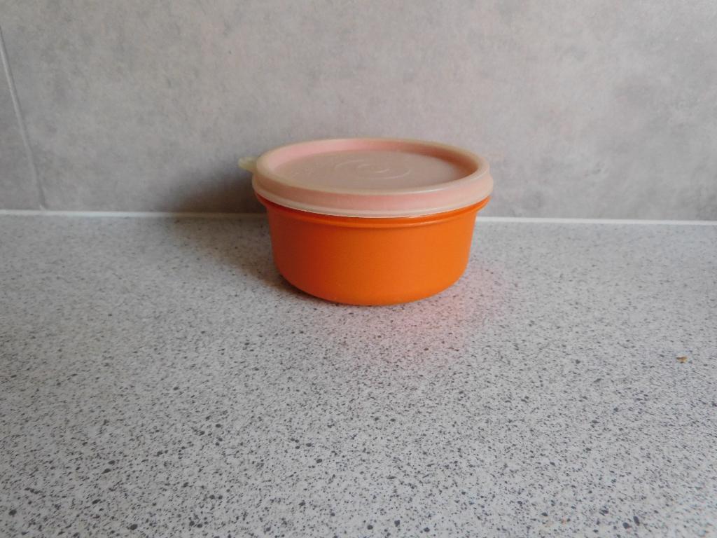 Tupperware Ruimteschaal 200 ml. Oranje, Ophalen of Verzenden, Gebruikt, Oranje, Schaal