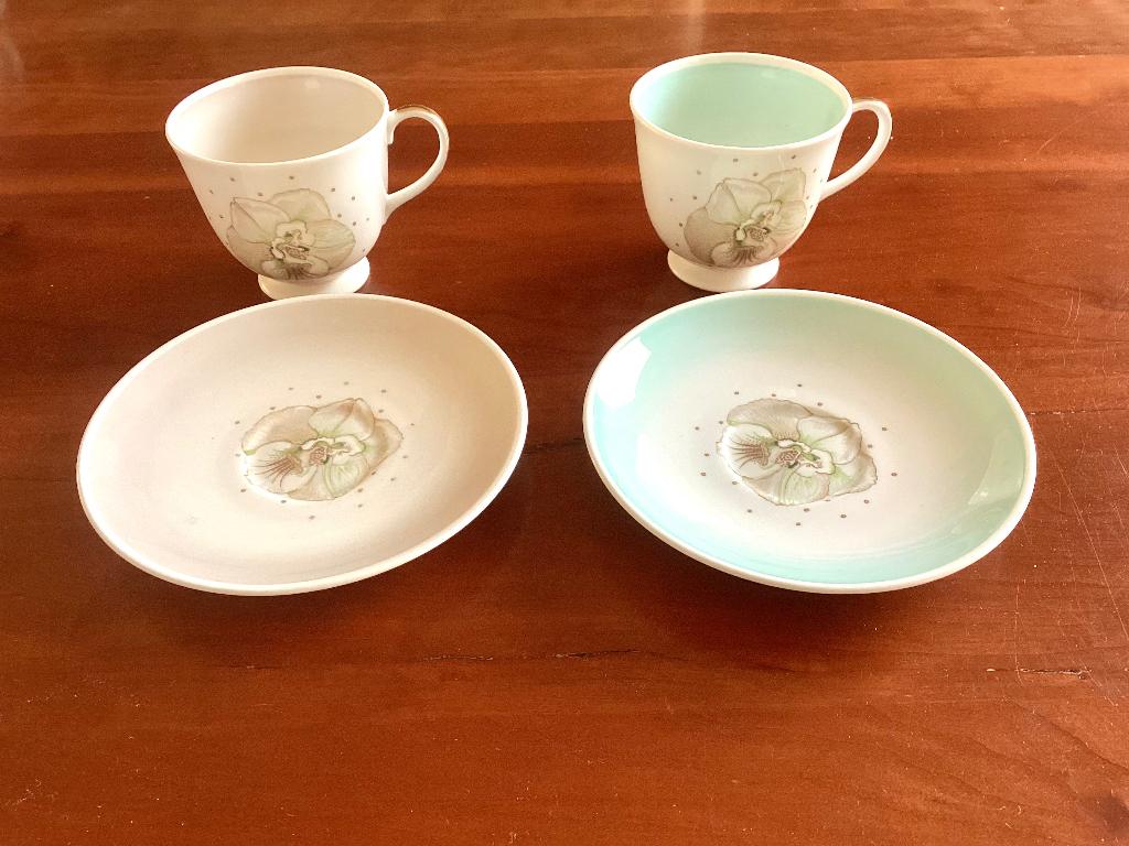 2 vintage porseleinen kop/schotels van Susie Cooper "Azalea", Ophalen of Verzenden