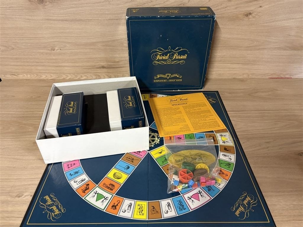 trivial pursuit tweede editie - s4255, Hobby en Vrije tijd, Gezelschapsspellen | Bordspellen, Verzenden, Zo goed als nieuw