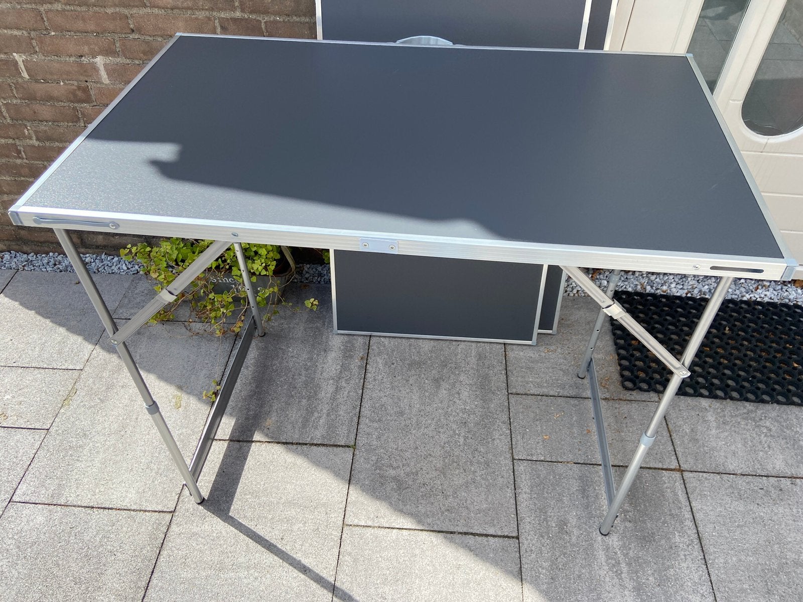 barbecue tafel camping tafel Behangtafel bijzettafel bbq, Ophalen of Verzenden, Zo goed als nieuw, Campingtafel