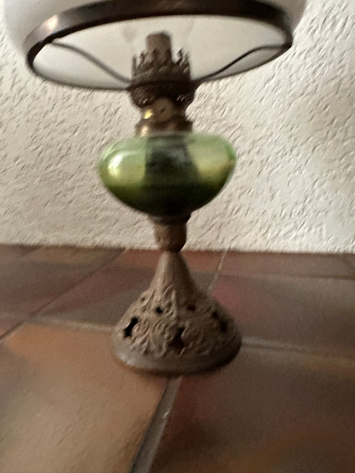 Antieke olielamp met groene glazen voet, Antiek en Kunst, Antiek | Lampen, Ophalen