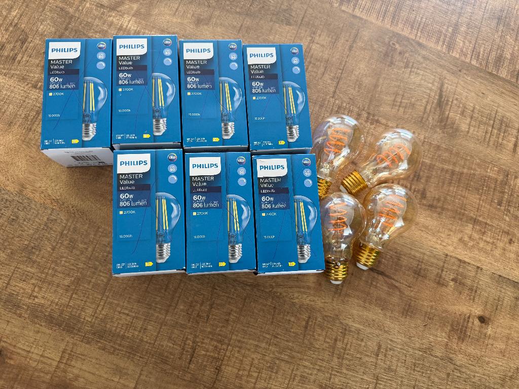 Philips MASTER LEDbulb 4W Zeer Warm Wit - Dimbaar. 11 stuks, Huis en Inrichting, Lampen | Losse lampen, Zo goed als nieuw, Led-lamp