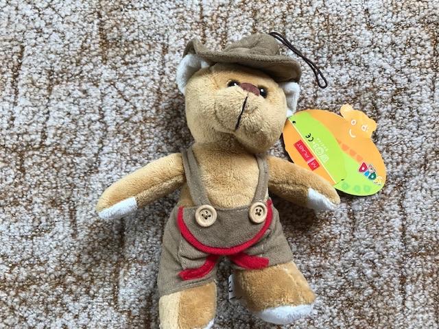 Knuffel beer 20 cm nieuw in oostenrijks tenue.nieuw, Ophalen of Verzenden, Zo goed als nieuw, Overige typen