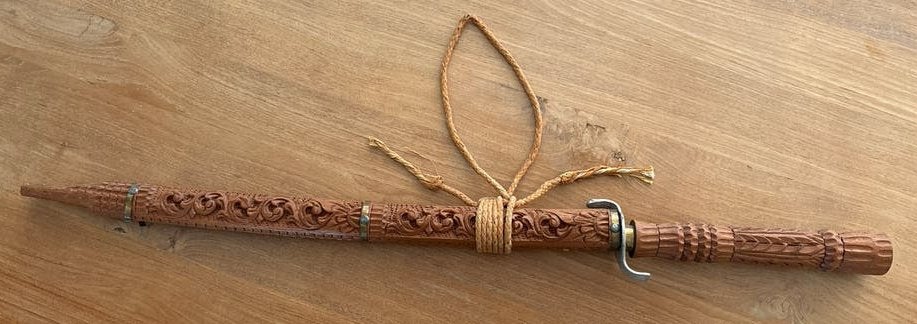Decoratieve Houten Dolk met Schede - Handgesneden, Antiek en Kunst, Kunst | Niet-Westerse kunst, Wapen, Overige herkomsten, Hout