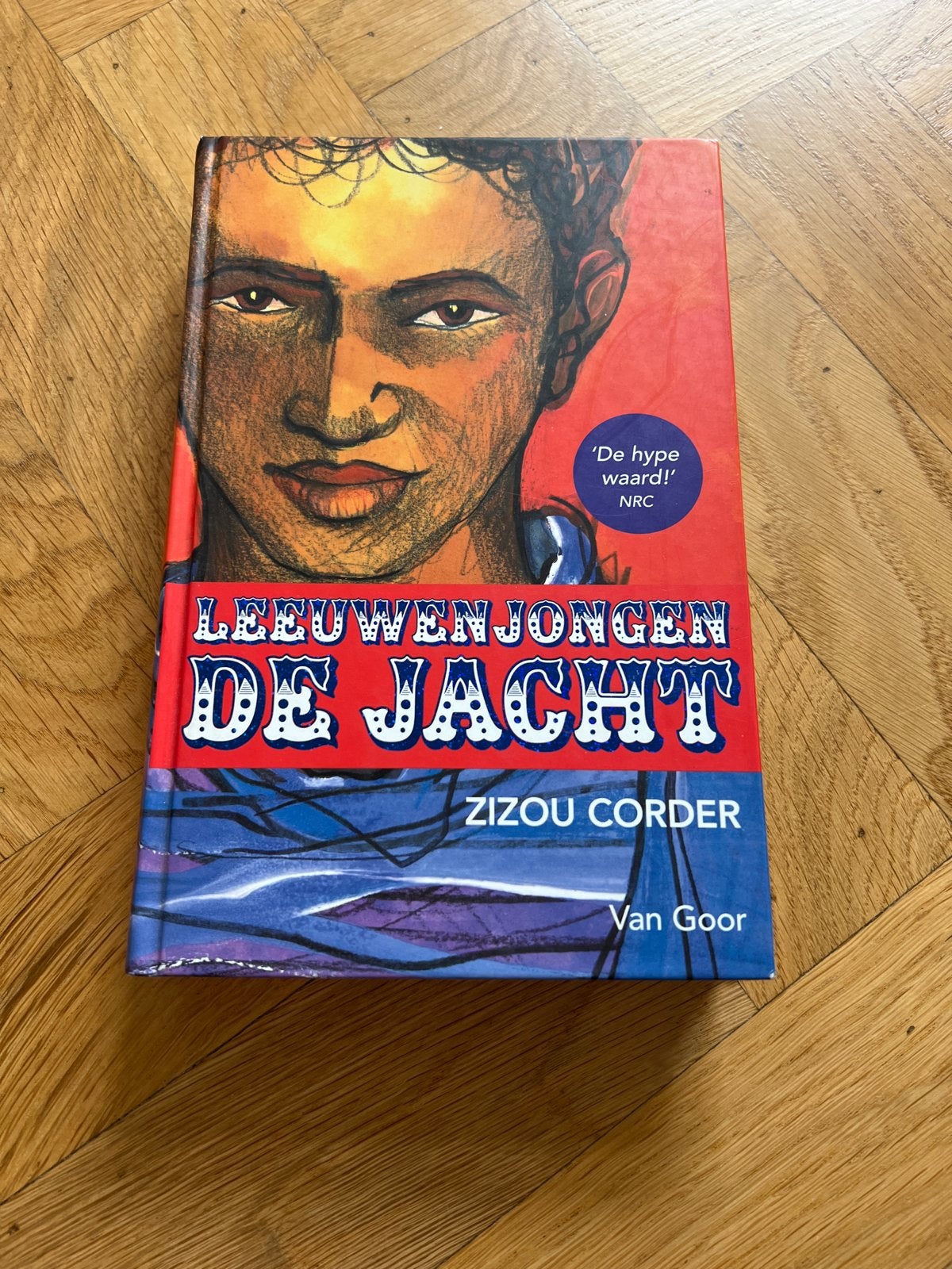 Leeuwenjongen De Jacht - Zizou Corder (Jeugdboek), Ophalen of Verzenden, Zo goed als nieuw, Fictie