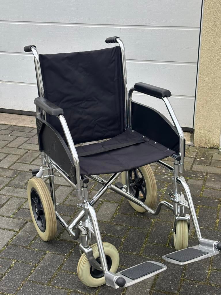 Rolstoel inklapbaar past in iedere auto, Gebruikt, Meer info ☎️0️⃣6️⃣➖2️⃣0️⃣9️⃣0️⃣1️⃣0️⃣4️⃣0️⃣, Rolstoel inklapbaar, Nederland
