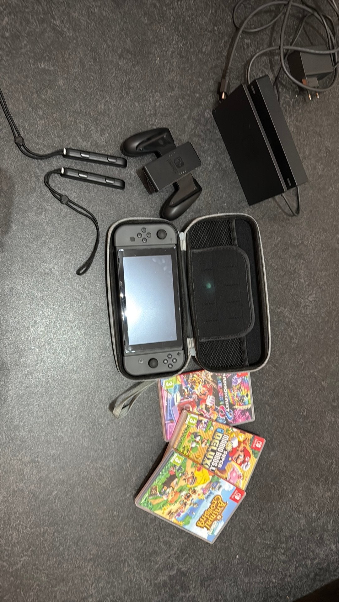 Complete Nintendo Switch set met standaard en games, Spelcomputers en Games, Ophalen, Met 2 controllers, Switch Original, Gebruikt