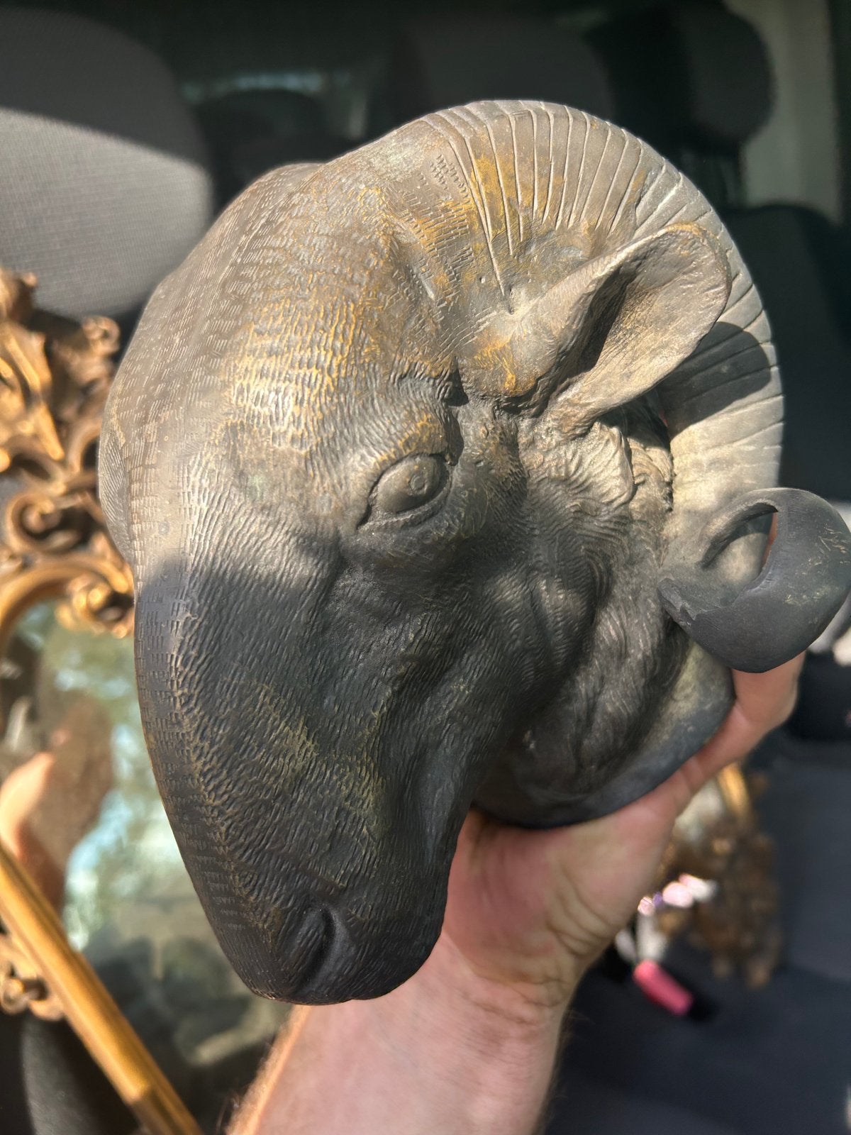Oude bronzen ramskop, slagerij decoratie, Antiek en Kunst, Ophalen