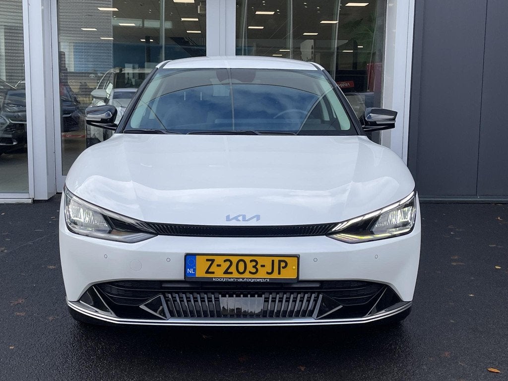 Kia EV6 Plus 77.4 kWh | SOH 100% | Trekhaak 13-polig, stoel, Auto's, Kia, 228 pk, Achterwielaandrijving, Gebruikt, Wit