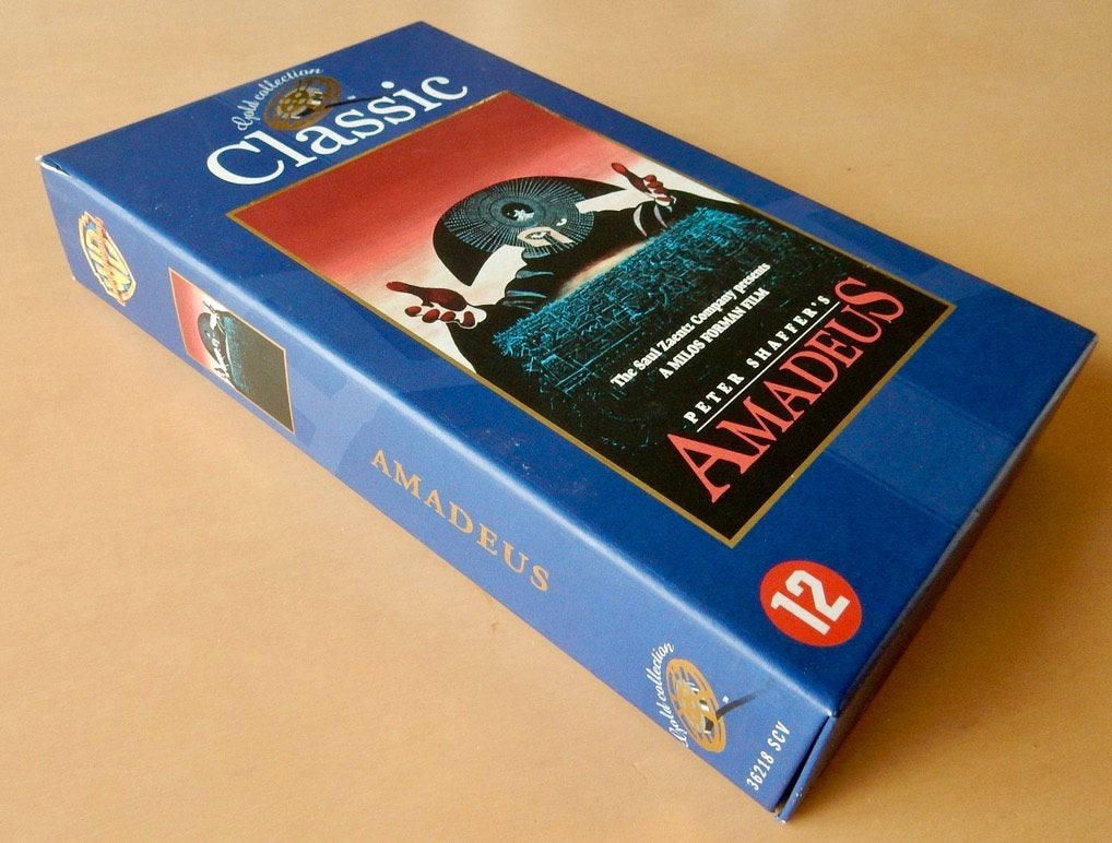vhs video Amadeus     NIEUWSTAAT   3+1, Cd's en Dvd's, VHS | Film, Ophalen, Alle leeftijden, Drama, Zo goed als nieuw