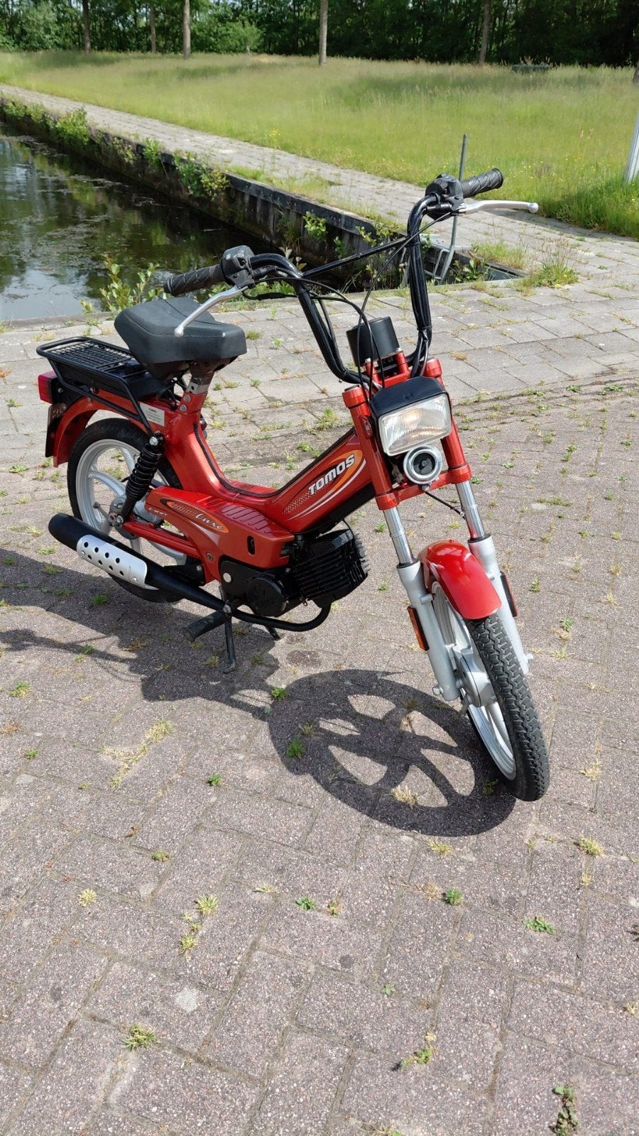 Zeer mooie tomos luxe met elechtriese start, Fietsen en Brommers, Ophalen of Verzenden, Zo goed als nieuw