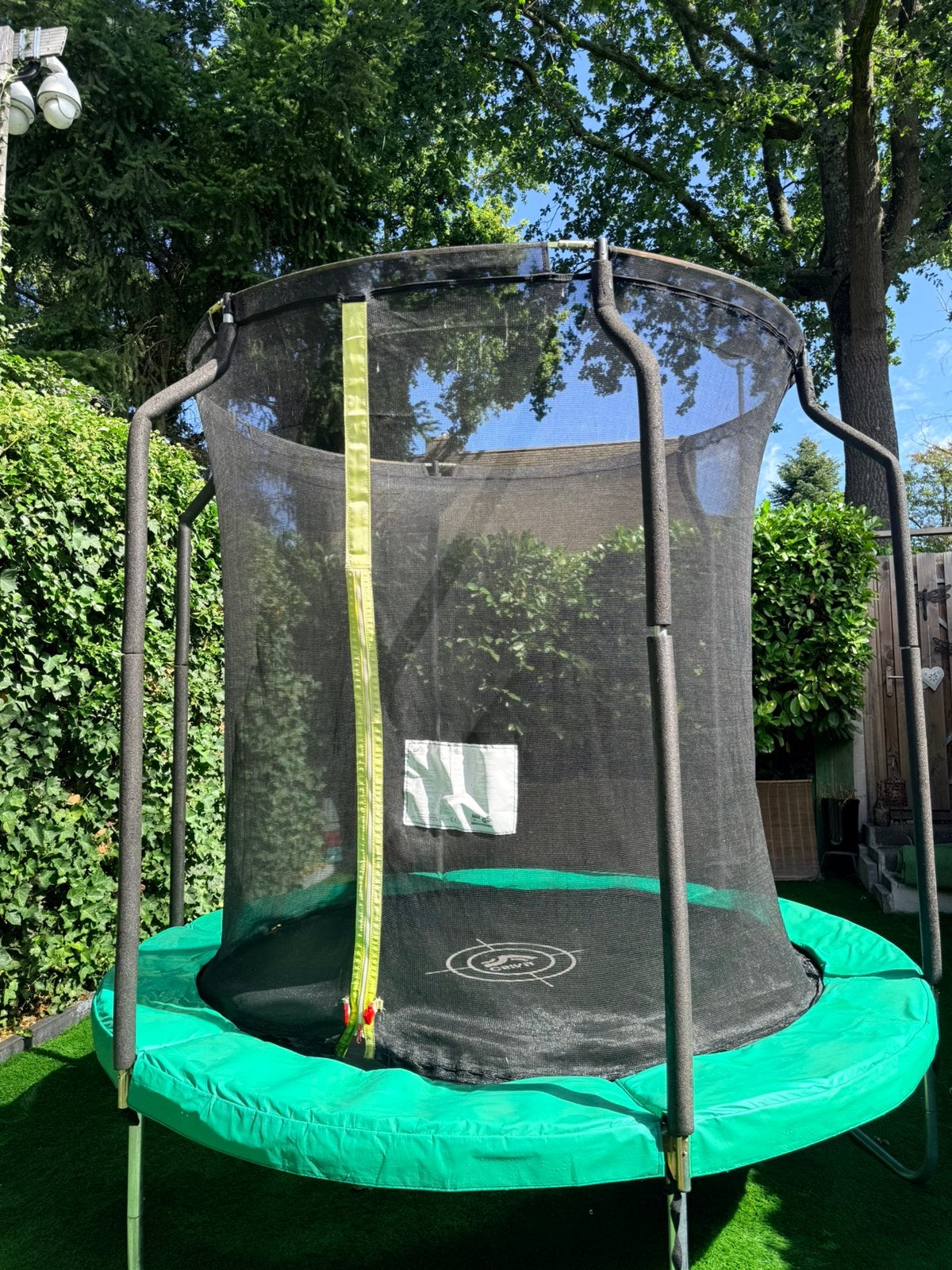 Trampoline, Ophalen, Zo goed als nieuw