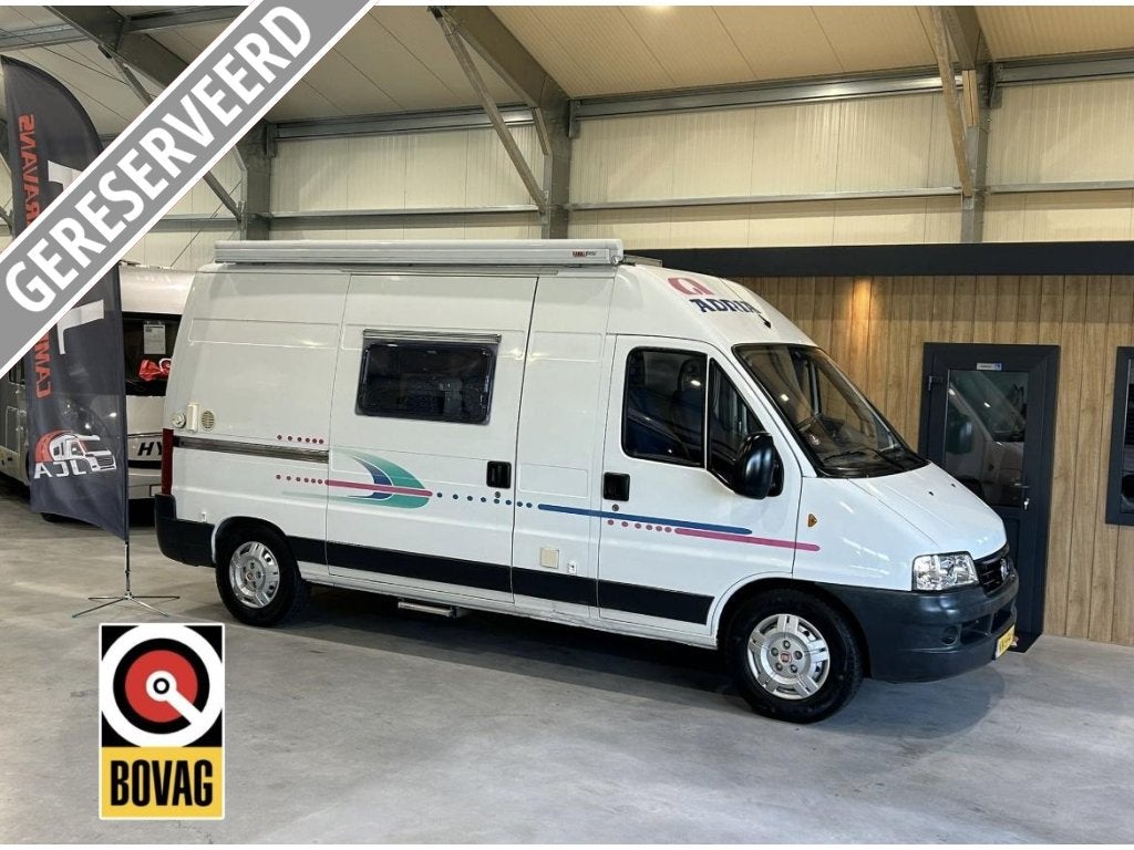 Adria Twin 560 AIRCO/Zonnepaneel 2003 FIAT DUCATO 128PK, Ringverwarming, Fiat, Tot en met 2, Treinzit