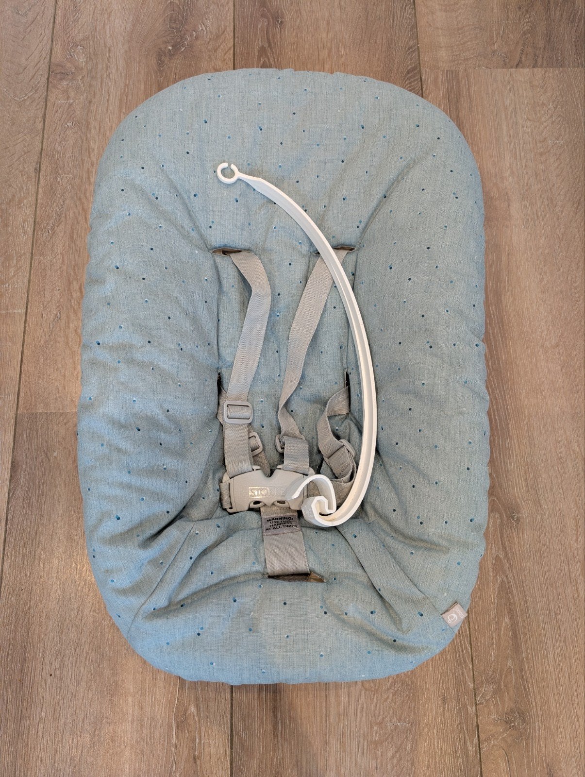 Stokke Tripp Trapp newborn stoeltje met speelboog, Ophalen, Zo goed als nieuw