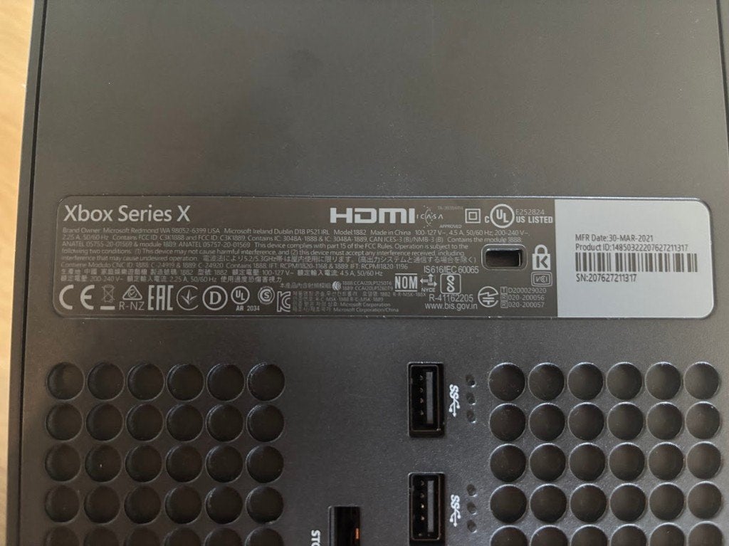 Foto 5 van Xbox Series X inc. Controllers