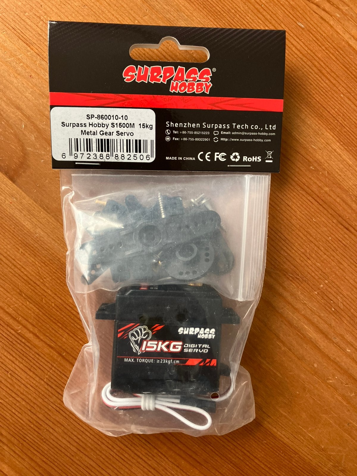 Nieuw in verpakking! Surpass Hobby 15kg servo metal gear, Ophalen of Verzenden, Nieuw, Schaal 1:10, Onderdeel