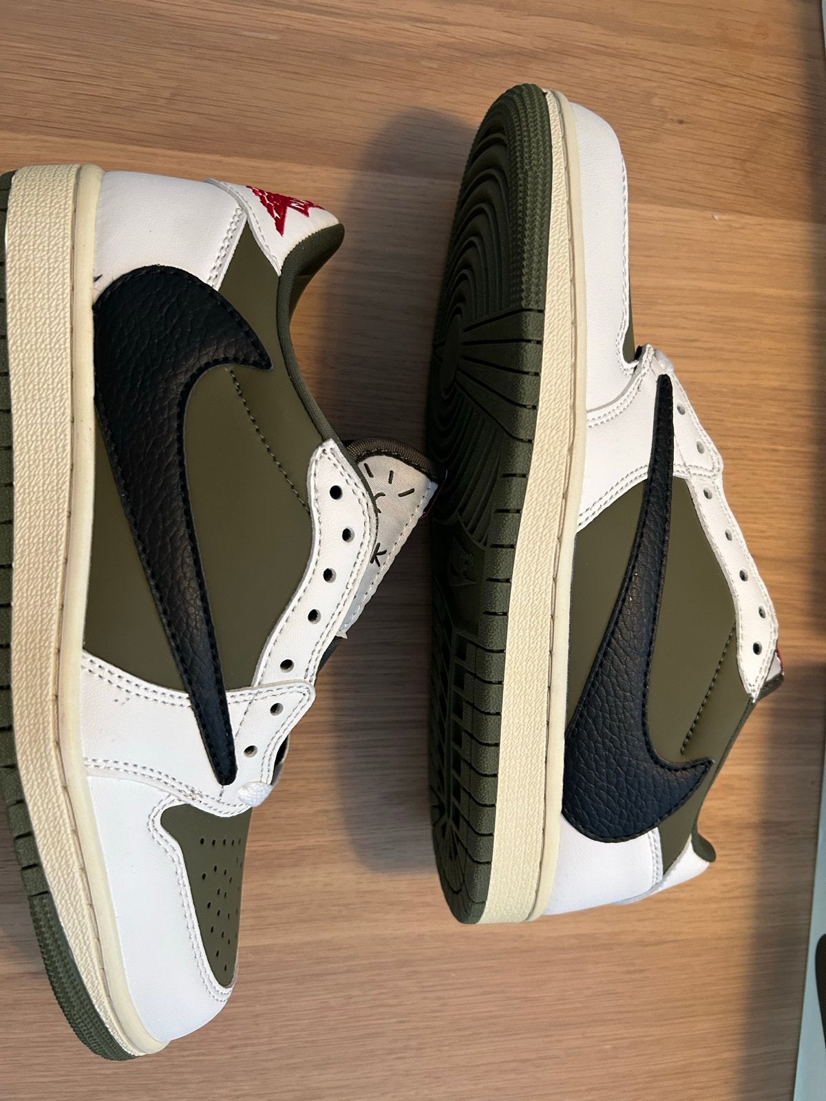 Nike Air Jordan 1 Low Travis Scott Olive, Overige kleuren, Verzenden, Nieuw, Sneakers of Gympen