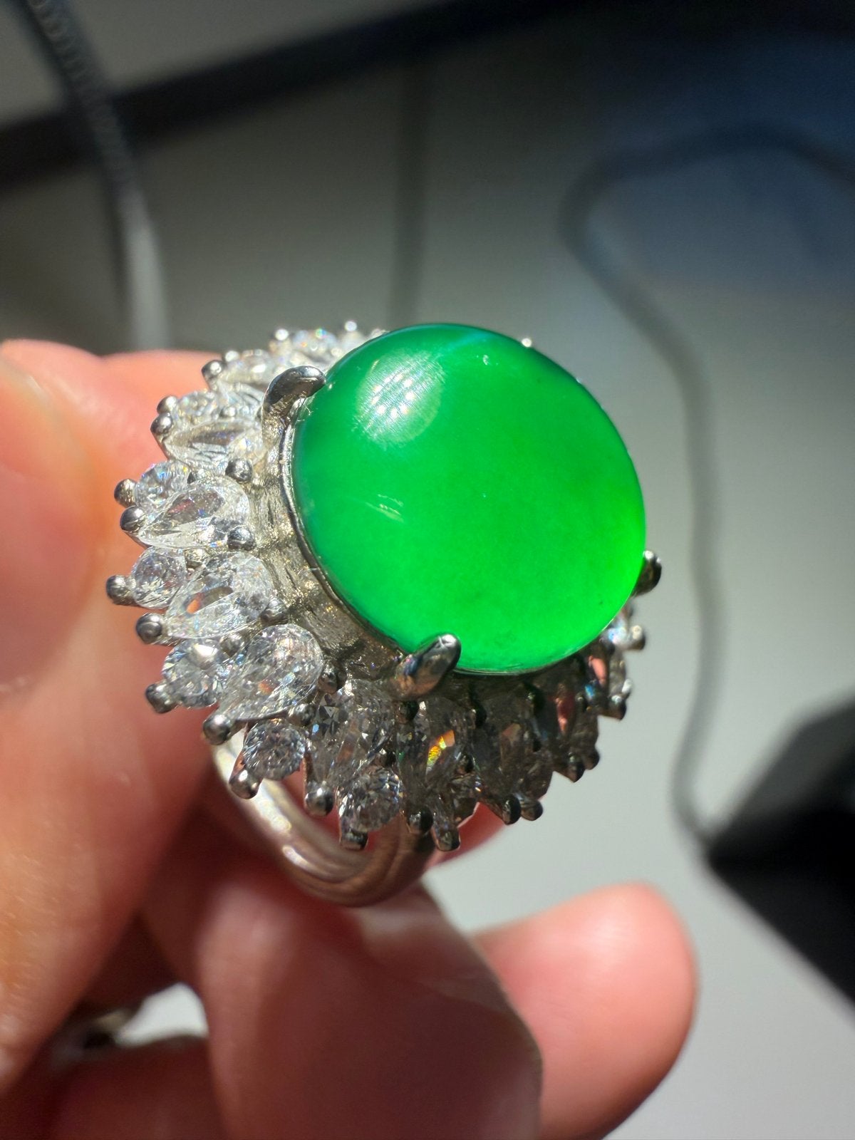 Natuurlijke Super Groene Jade Ring Zilver Vrije Maat, Nieuw, Ophalen of Verzenden, 17 tot 18, Met edelsteen