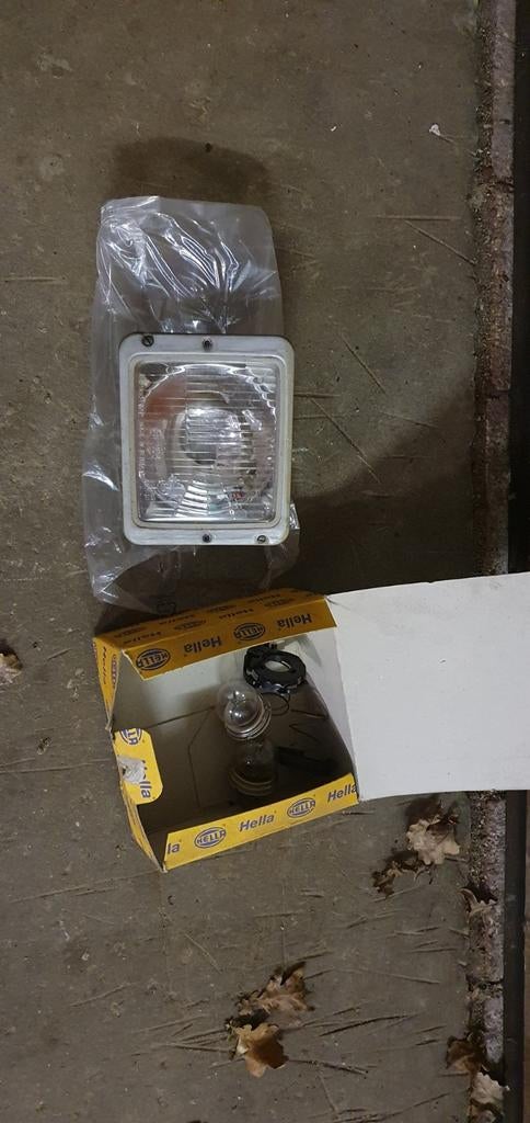 Hella lamp, Ophalen