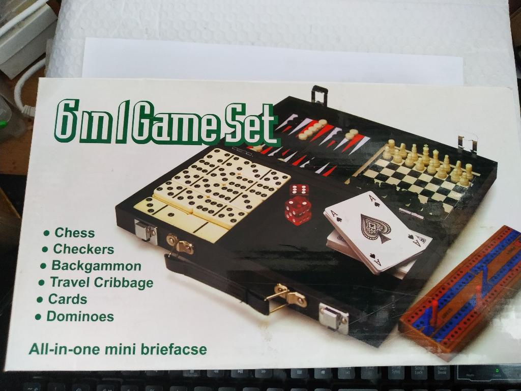 6 in 1 game set - nieuw, Hobby en Vrije tijd, Gezelschapsspellen | Bordspellen, Ophalen of Verzenden, Nieuw