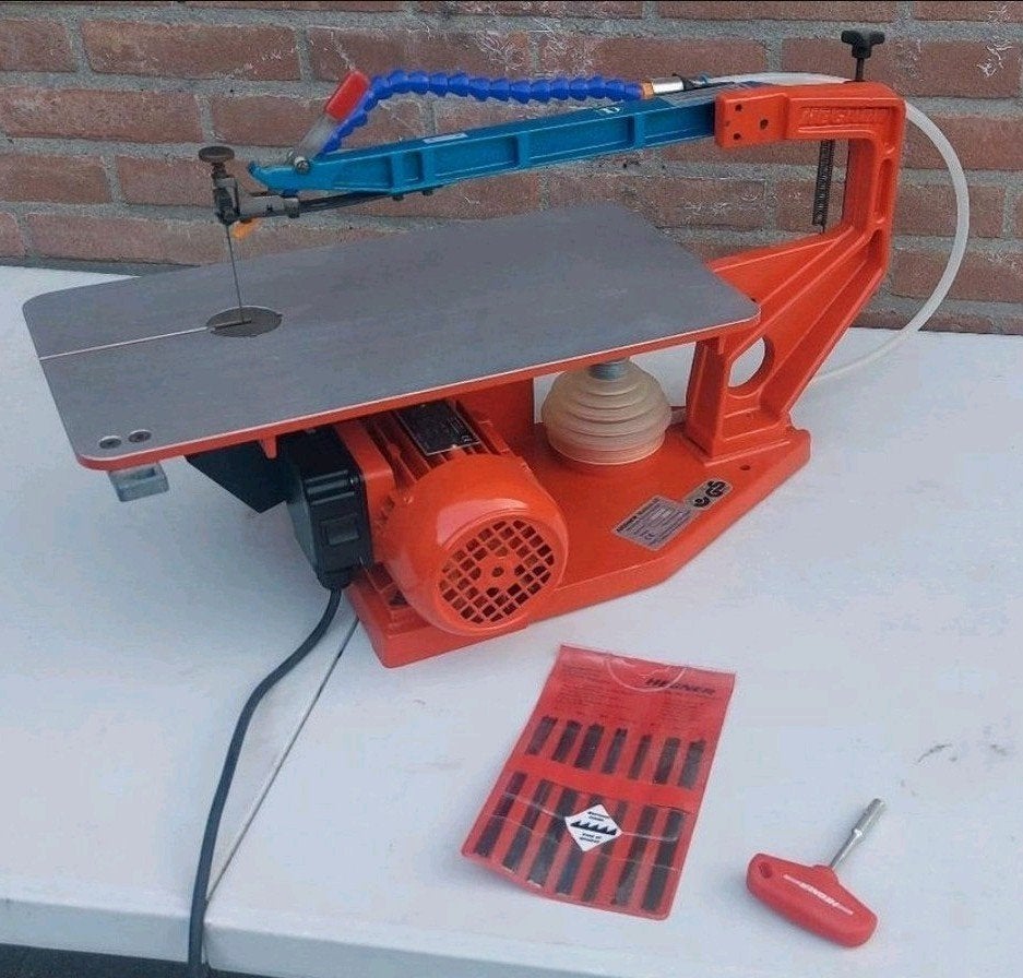 Hegner Figuurzaagmachine - Zo goed als nieuw, Doe-het-zelf en Verbouw, Minder dan 30 mm, Hegner, Ophalen of Verzenden, Zo goed als nieuw