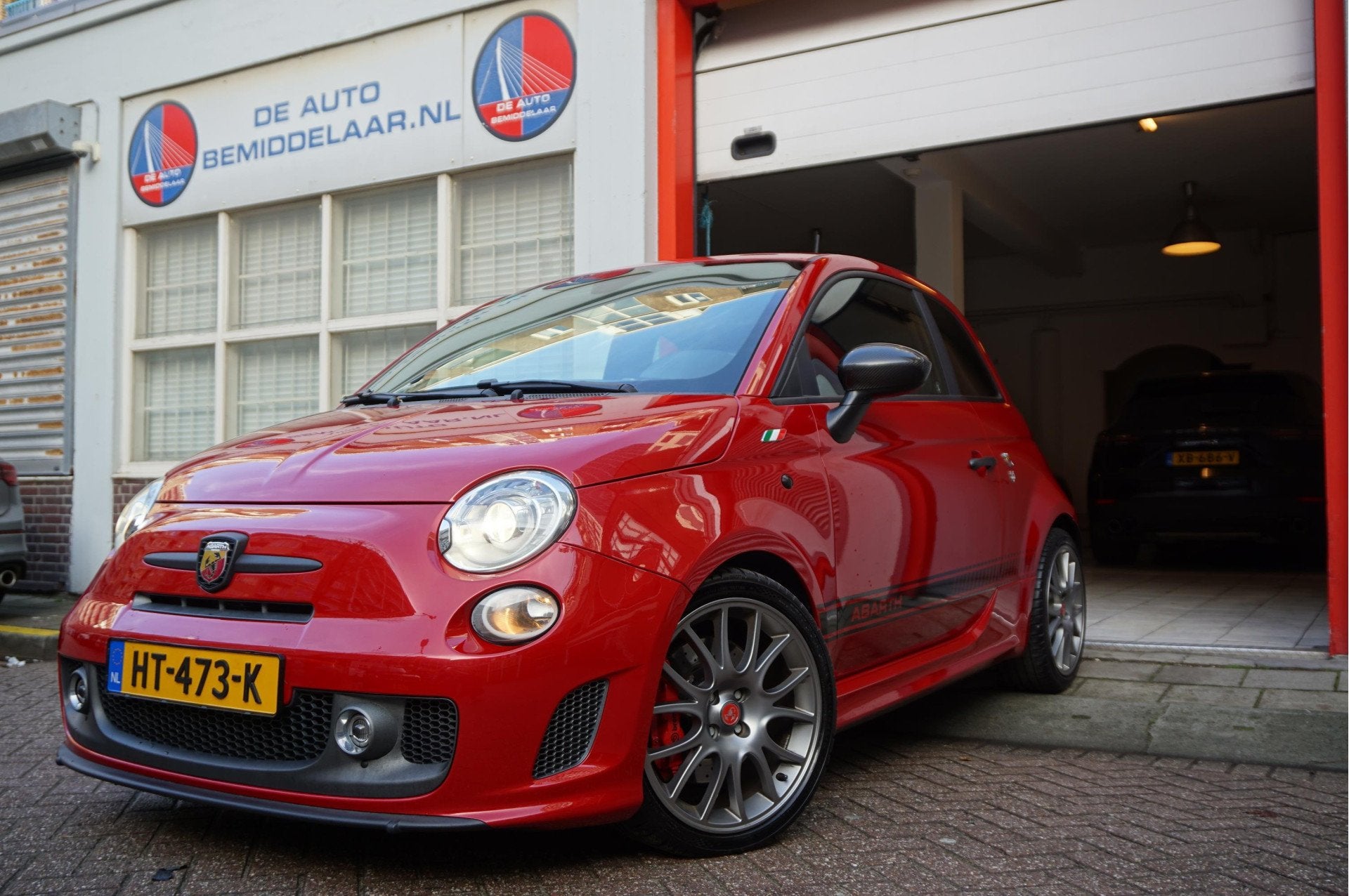 Fiat 500 1.4 T-Jet Abarth 595 Competizione BREMBO | CARBON |, Auto's, Voorwielaandrijving, Leder, Bedrijf, Handgeschakeld