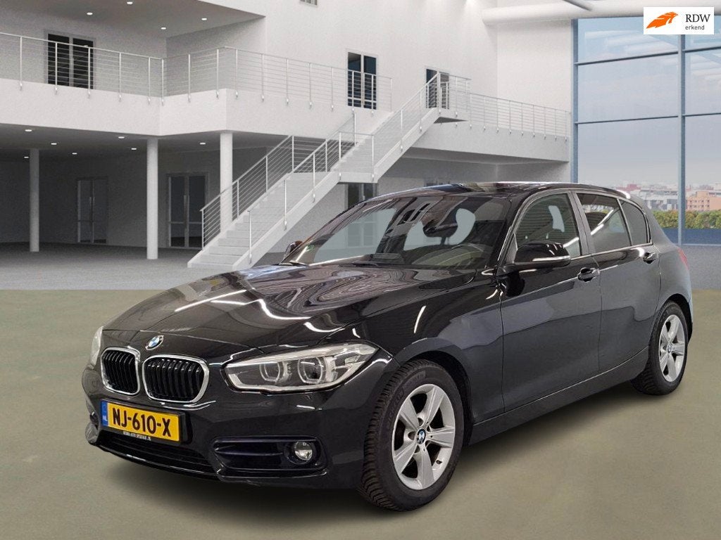 BMW 1-serie 120i Centennial Executive|184PK|ECC|PANO|CRUISE|, Auto's, 1-Serie, 4 cilinders, Zwart, Origineel Nederlands