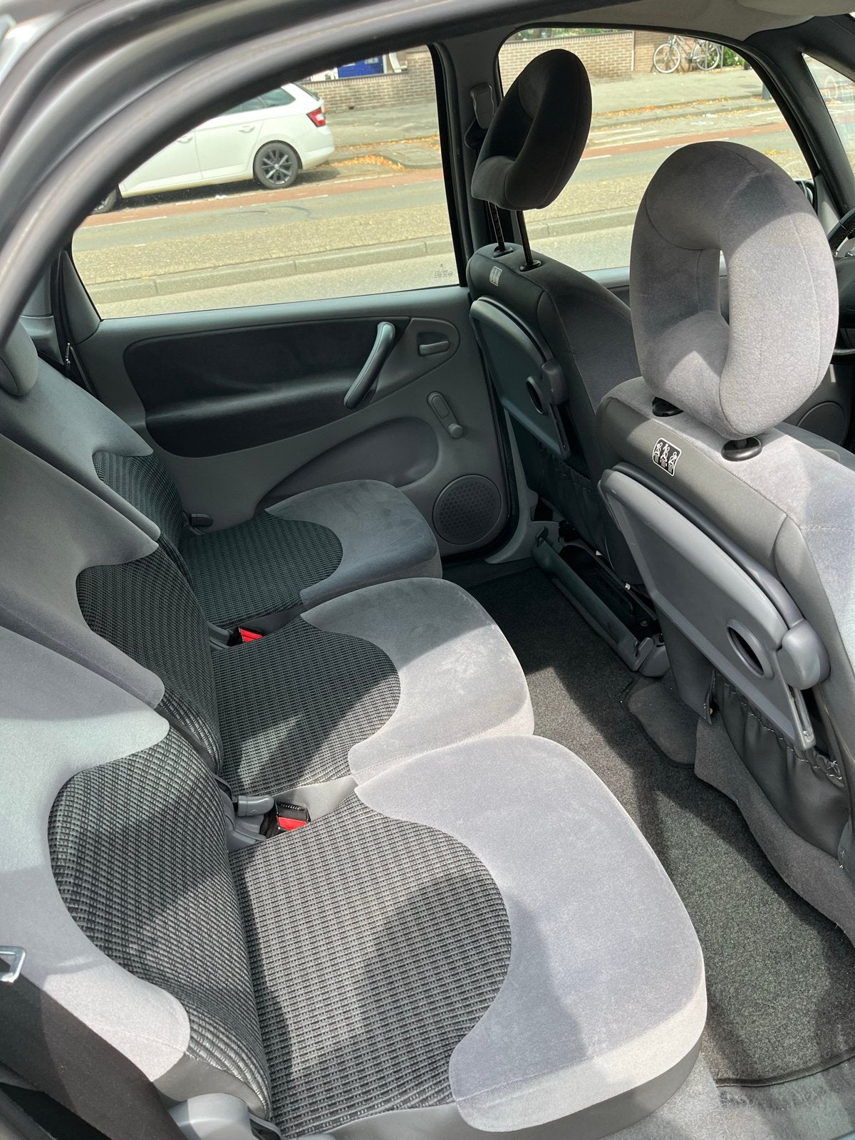 Citroën Xsara 2.0 16V Picasso AUT 2006 Grijs, Xsara, 4 cilinders, 700 kg, Origineel Nederlands