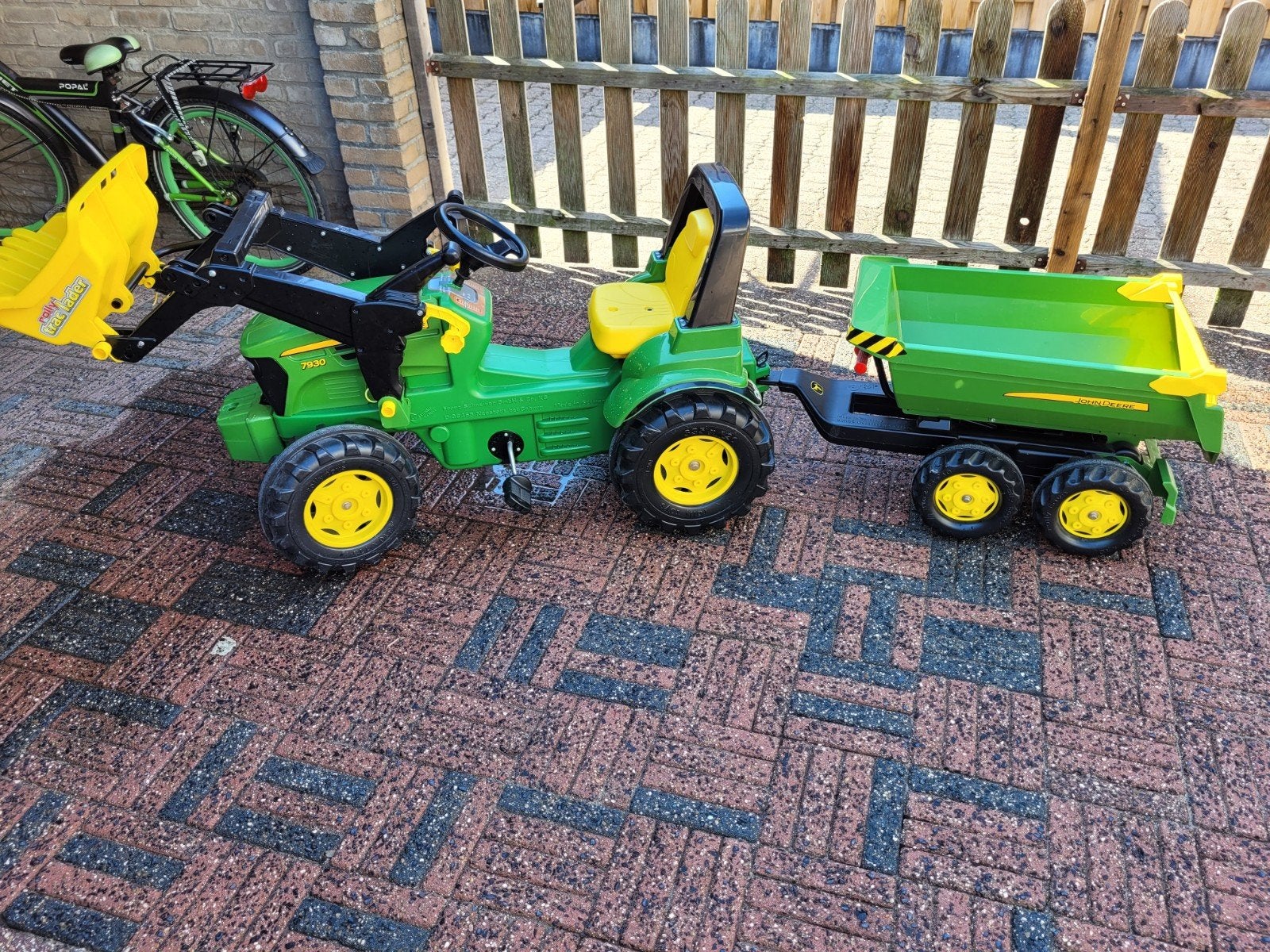 Te koop: een grote en grote complete JohnDeere traptractor., Ophalen, Zo goed als nieuw, Overige merken, Met kar of aanhanger